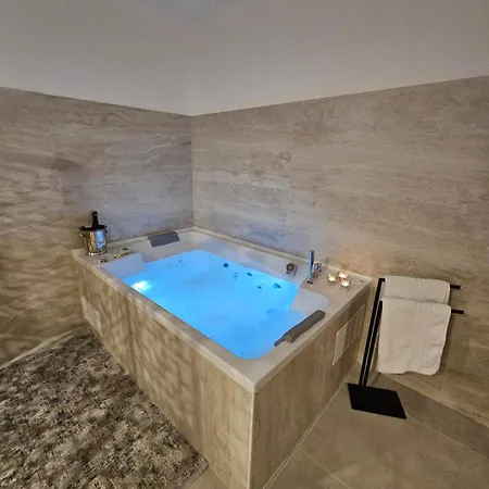 Luxury Ane شقة زادار